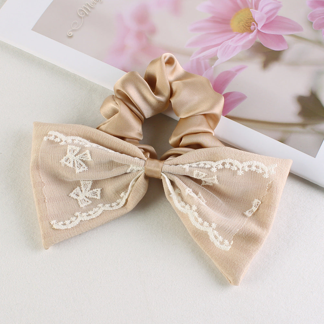 Gifty - Embroidered Bow-Tail Scrunchie