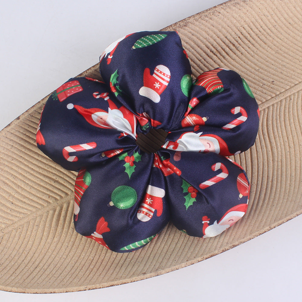 Gifty - Christmas Character-Print Scrunchie