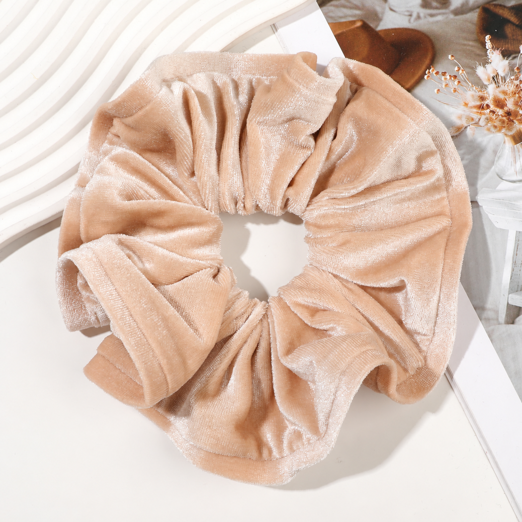 Gifty - Ribbed Ruffle-Edge Scrunchie