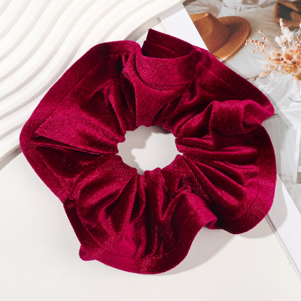 Gifty - Ribbed Ruffle-Edge Scrunchie