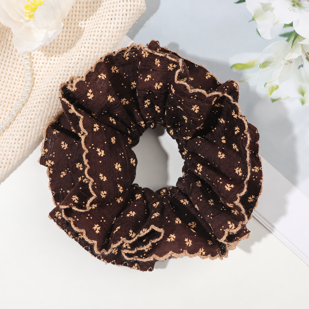 Gifty - Floral Plaid Ruffle-Edge Scrunchie