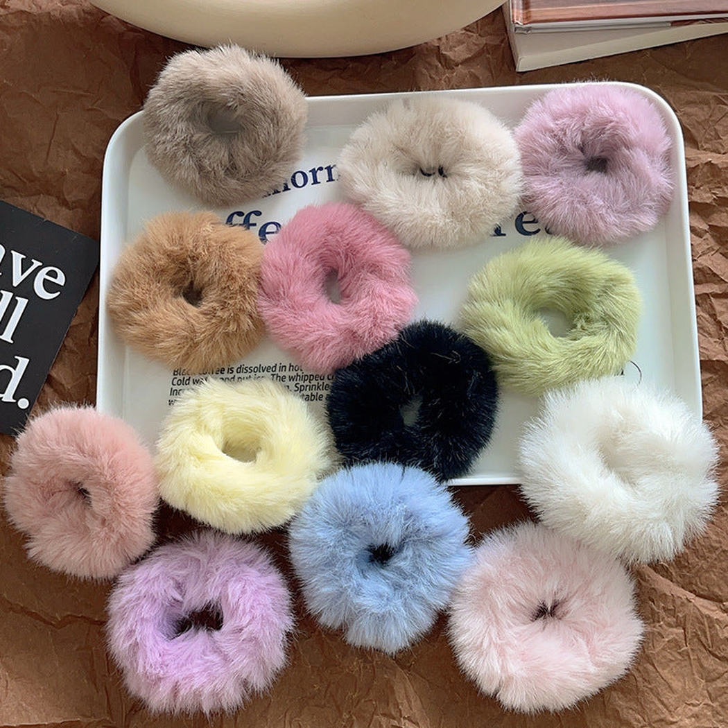 Gifty - Fluffy Thick-Band Scrunchie