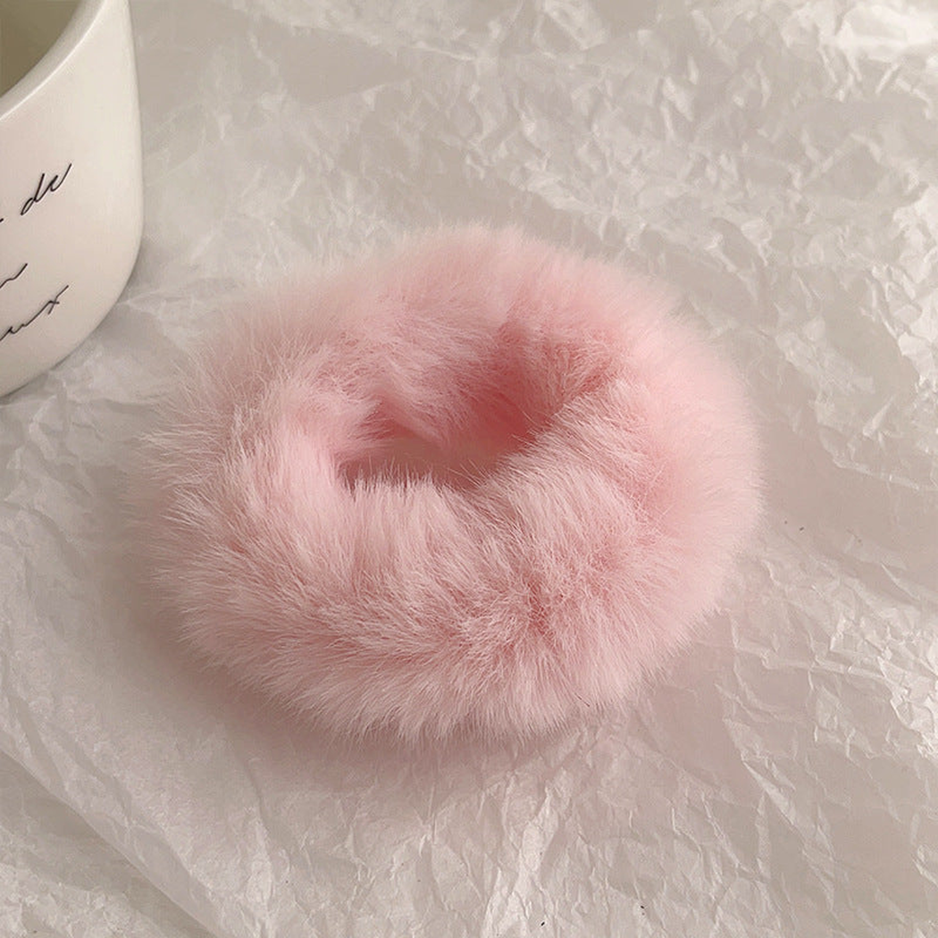 Gifty - Fluffy Thick-Band Scrunchie