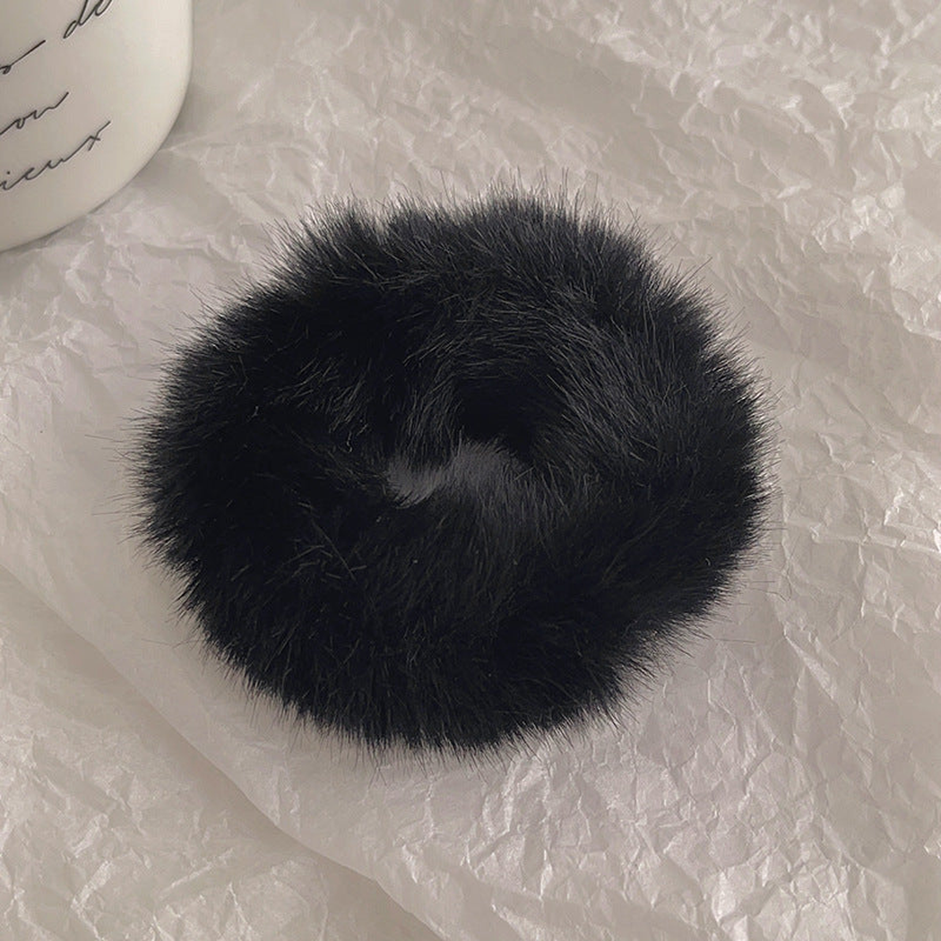 Gifty - Fluffy Thick-Band Scrunchie