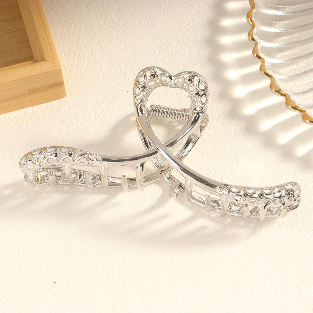 Beau - Cloud-Motif Crossed Hair Claw