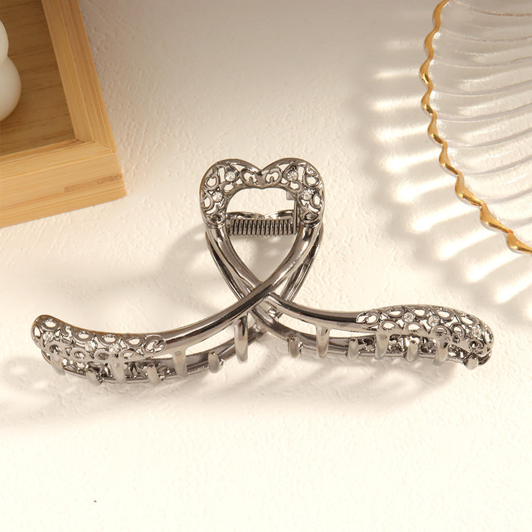 Beau - Cloud-Motif Crossed Hair Claw