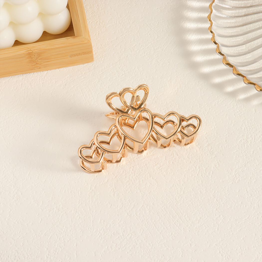 Beau - Interlocking Heart-Motif Hair Claw