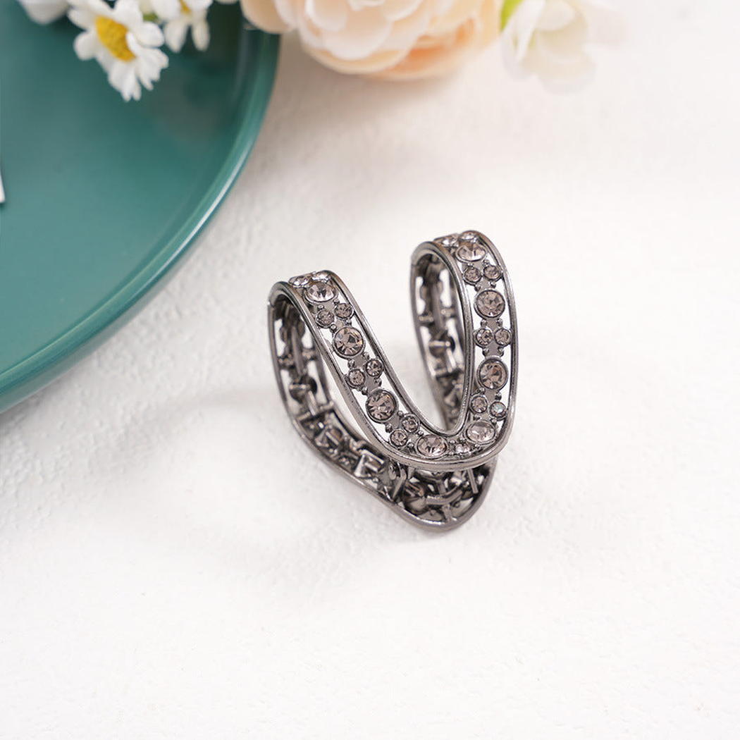 Beau - Studded V Open Curve Hair Claw