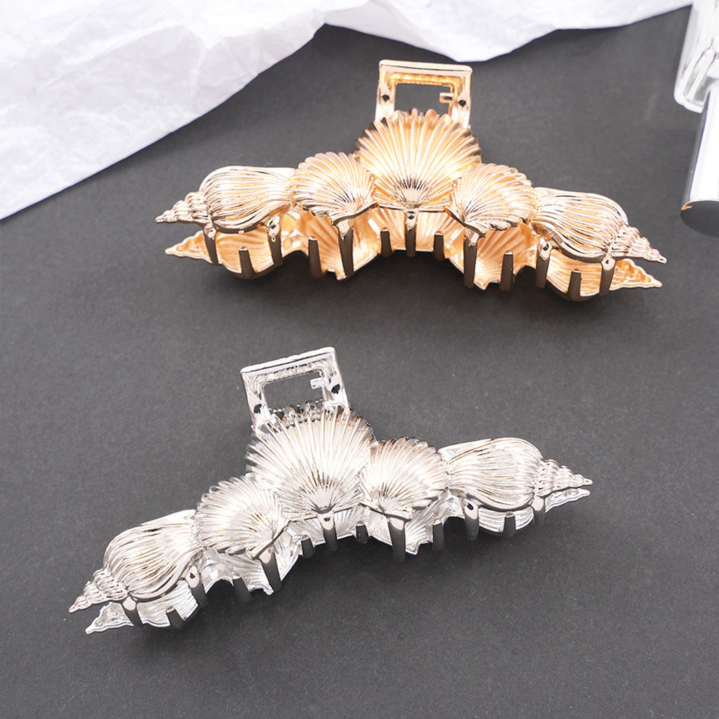 Beau - Seashell Cluster Ridged Hair Claw