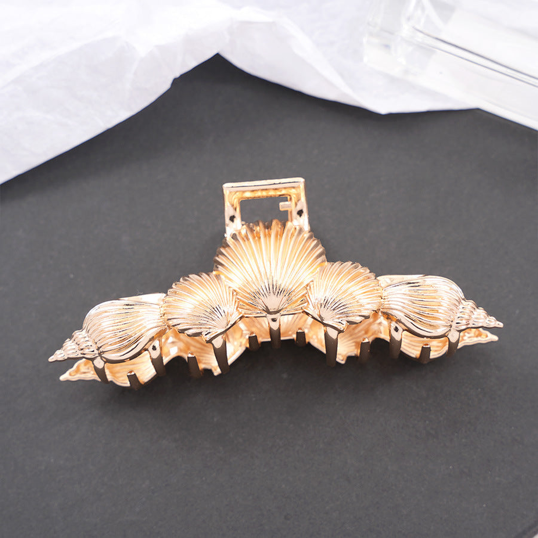 Beau - Seashell Cluster Ridged Hair Claw