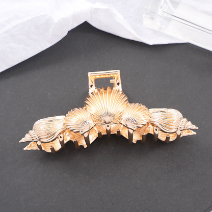 Beau - Seashell Cluster Ridged Hair Claw