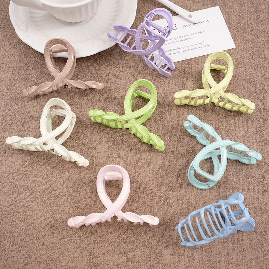 Beau - Twisted Loop Stitched Edge Hair Claw