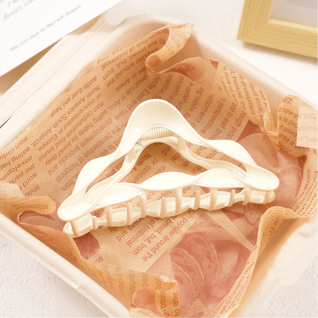 Beau - Triangle Stitched Edge Hair Claw