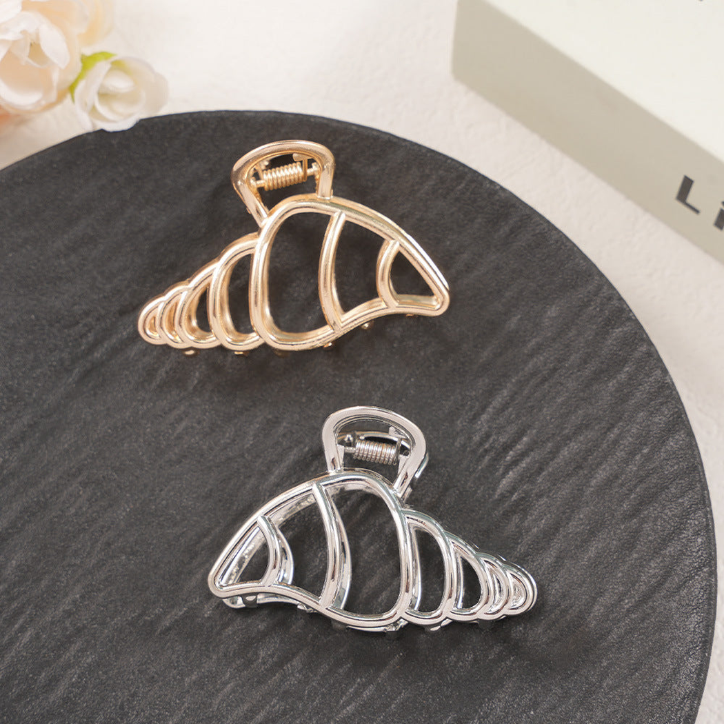 Beau - Seashell Openwork Hair Claw