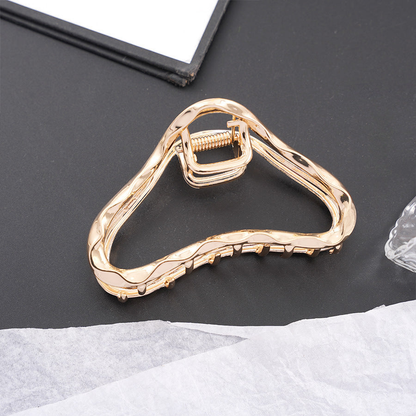 Beau - Cloud Outline Rippled Hair Claw