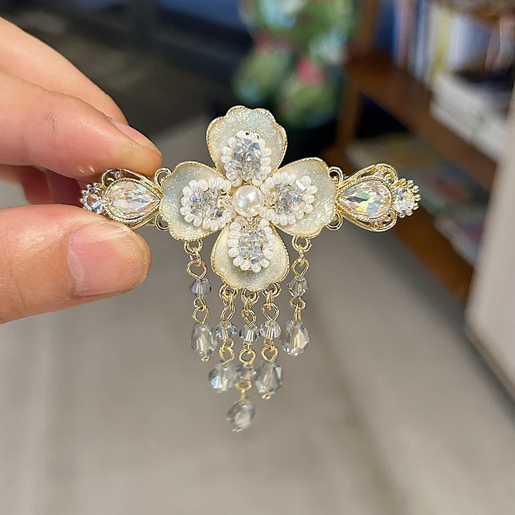 Beau - Flower Motif Dangling Teardrop Details Barrette