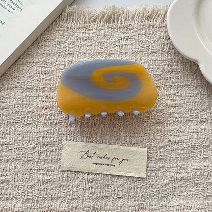 Beau - Spiral Motif Two-Tone Color Blocking Hair Claw