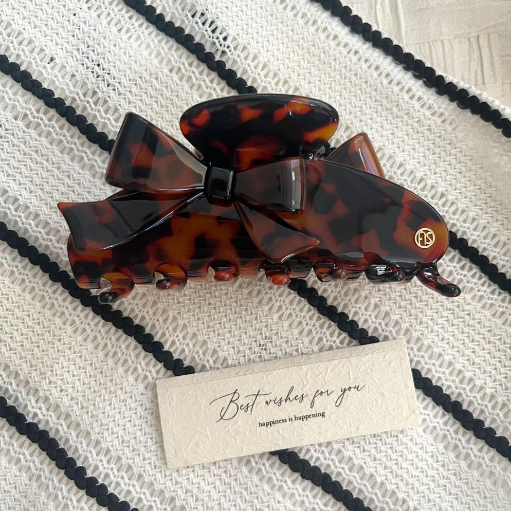 Beau - Layered Bow Motif Mottled Pattern Hair Claw
