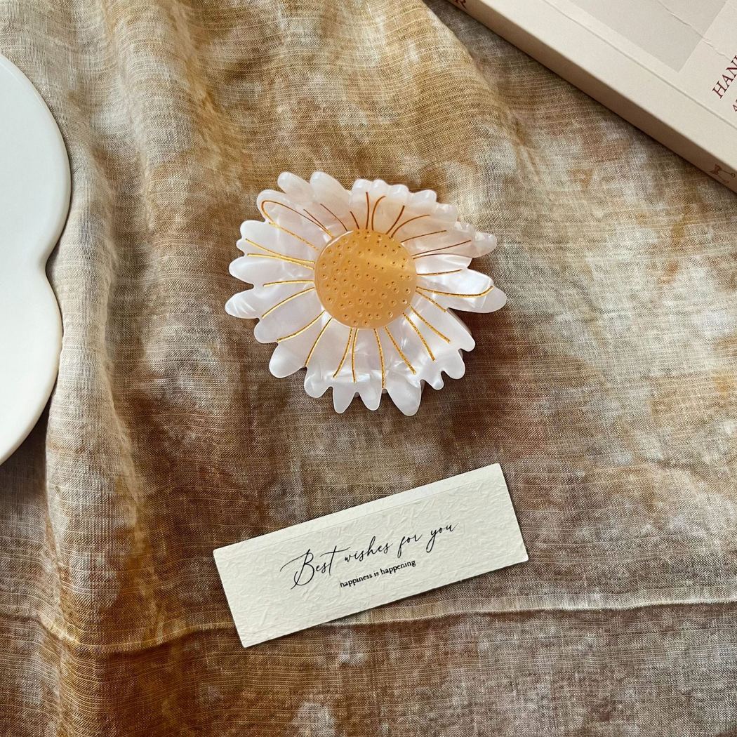 Beau - Flower Silhouette Raised Center Detail Hair Claw