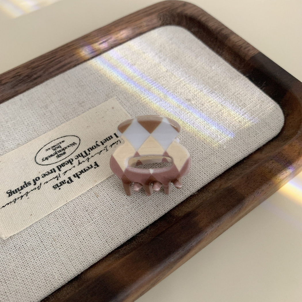韩国棋盘格小抓夹扎高马尾发夹菱形格子顶夹发抓亚克力质感卡碎发