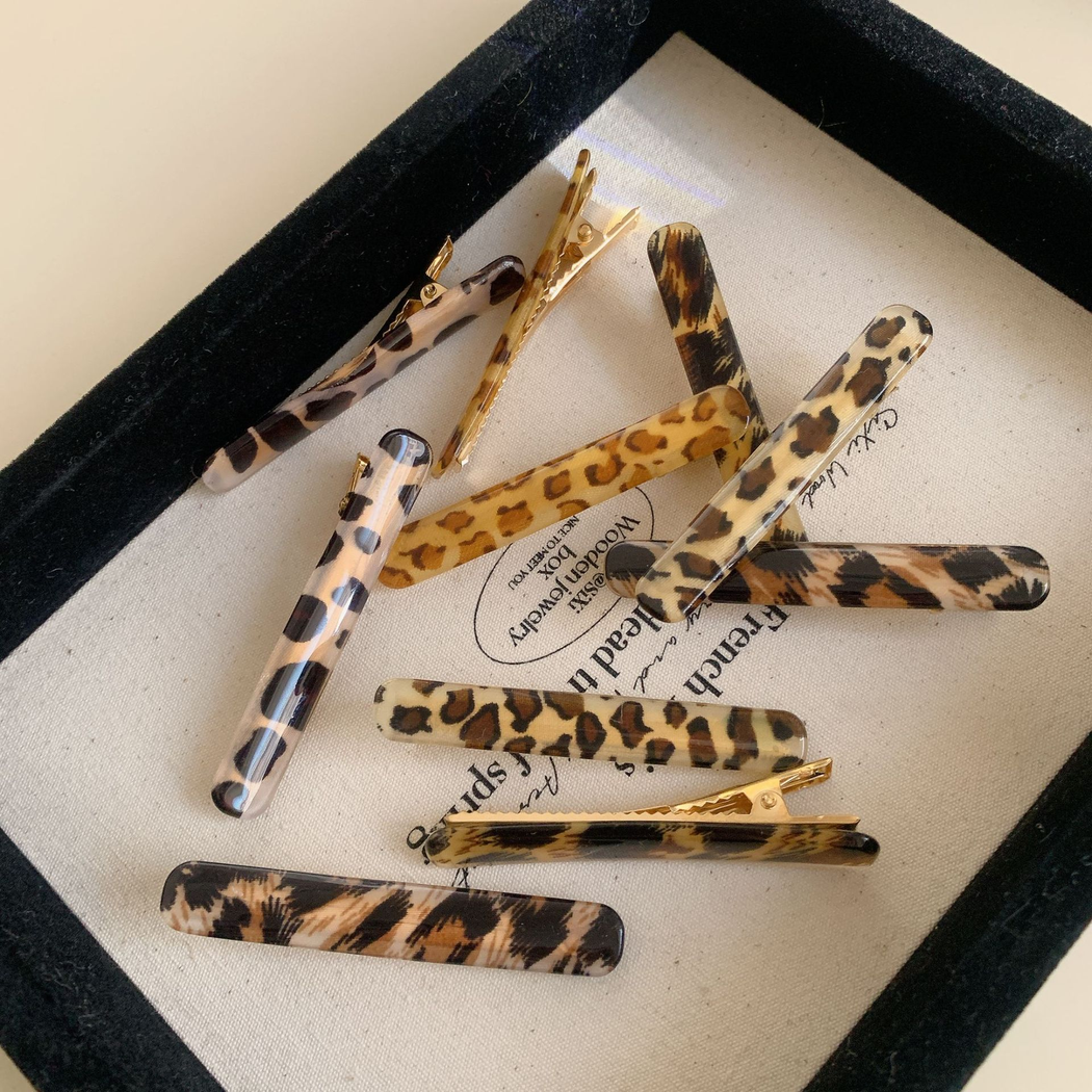 Beau - Leopard and Stripe Prints Slim Bar Duckbill Hair Clip