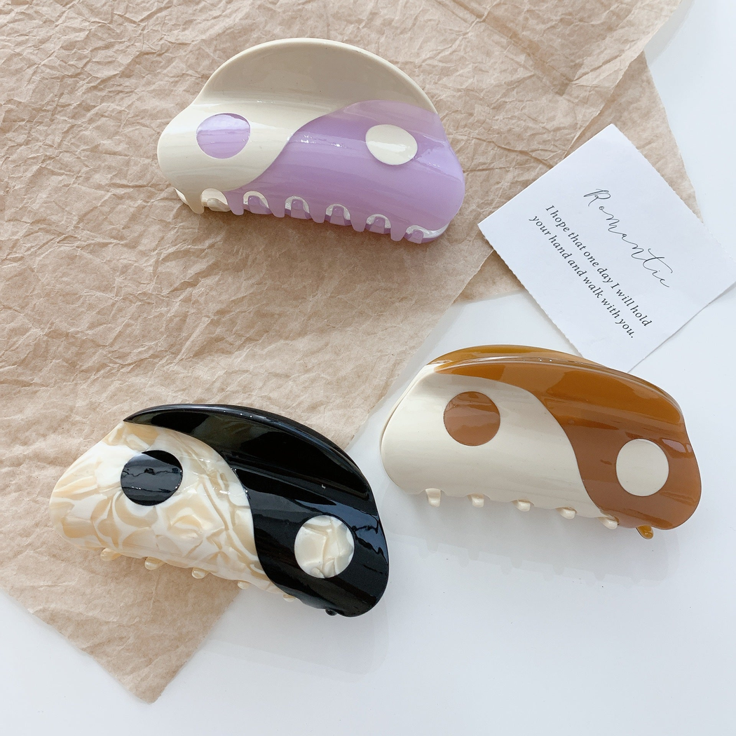 Beau - Yin Yang Twin Cutout Hair Claw Clip