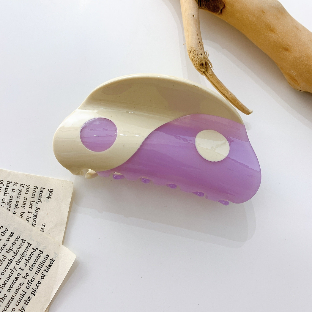 Beau - Yin Yang Twin Cutout Hair Claw Clip