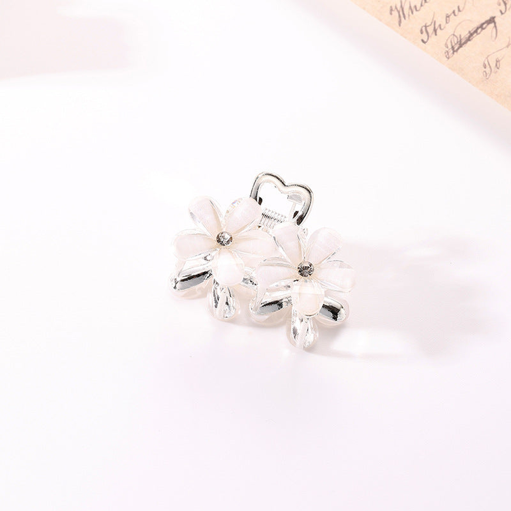 Beau - Twin-Blossom Petal-Outline Mini Hair Claw