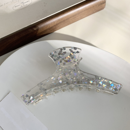 Beau - Heart Hanger Hair Claw