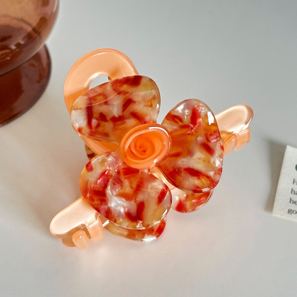 Beau - Floral Rounded Hair Claw