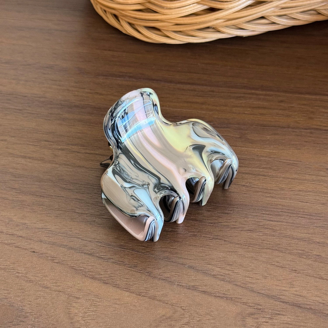 Beau - Marbled Rounded Hair Claw