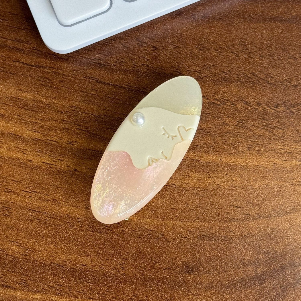 Beau - Cat Oval Hair Clip