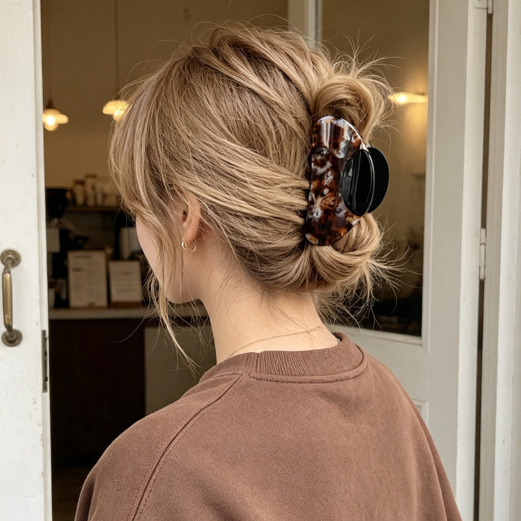 Beau - Oval Two-Tone Hair Claw