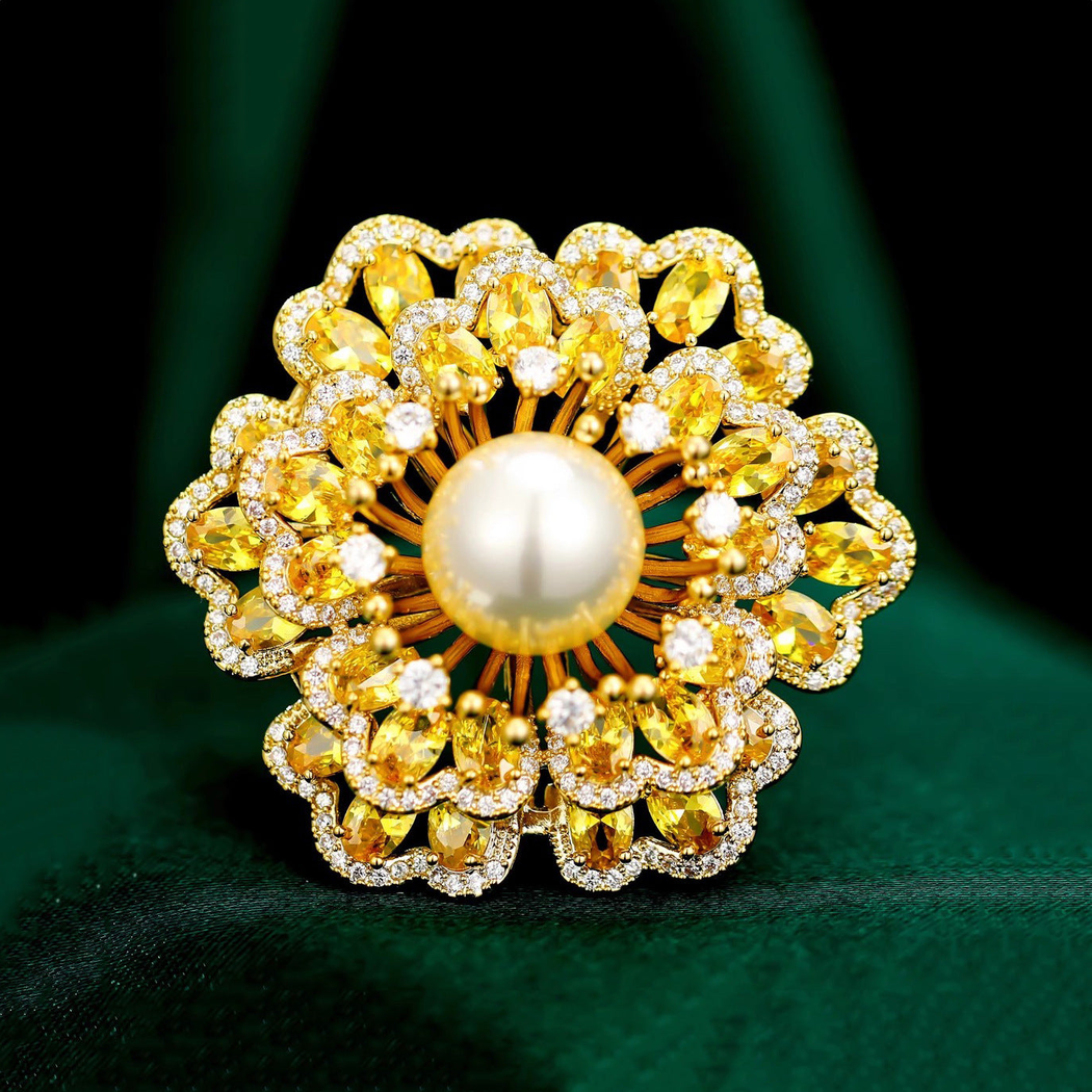Brovia - Floral Radiating Brooch