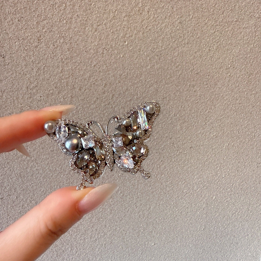 Beau - Butterfly Beaded Hair Clip