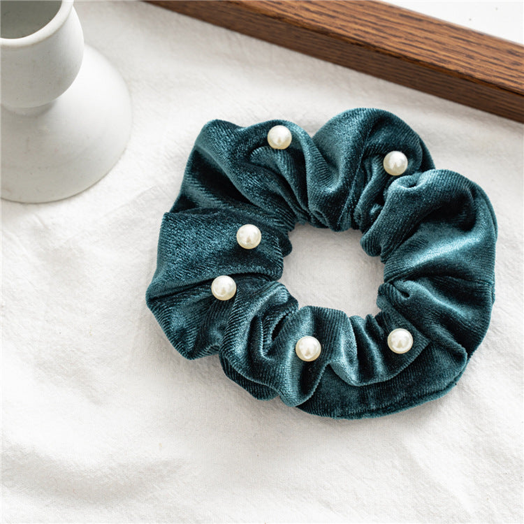 Gifty - Studded Soft-Pile Scrunchie