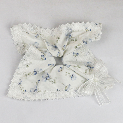 Gifty - Floral Square-Bow Scrunchie