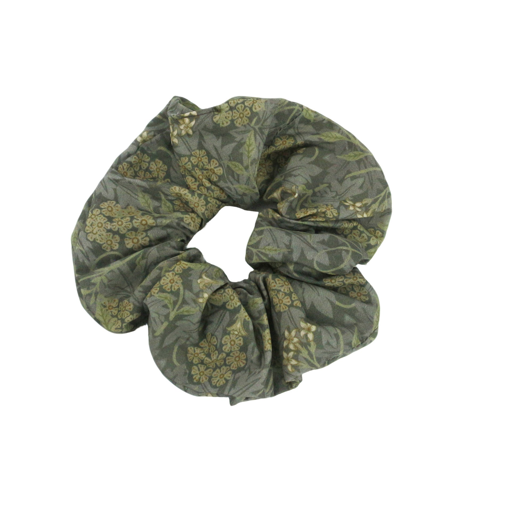 Gifty - Muted Floral Scrunchie