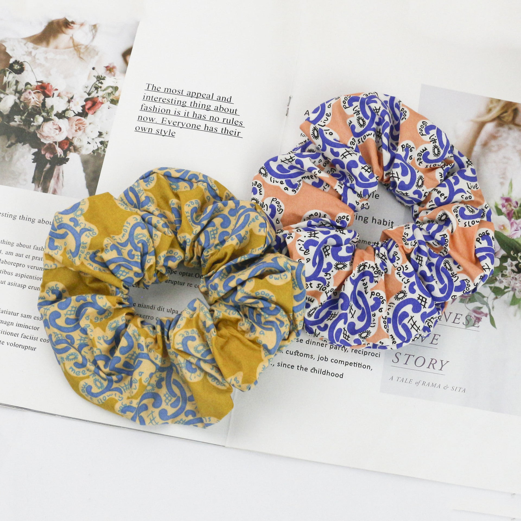 Gifty - Ornamental Printed Scrunchie