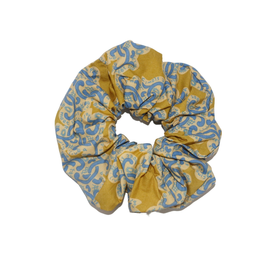 Gifty - Ornamental Printed Scrunchie