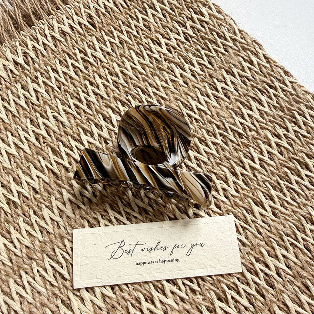 Beau - Abstract Pattern Rounded Hair Claw