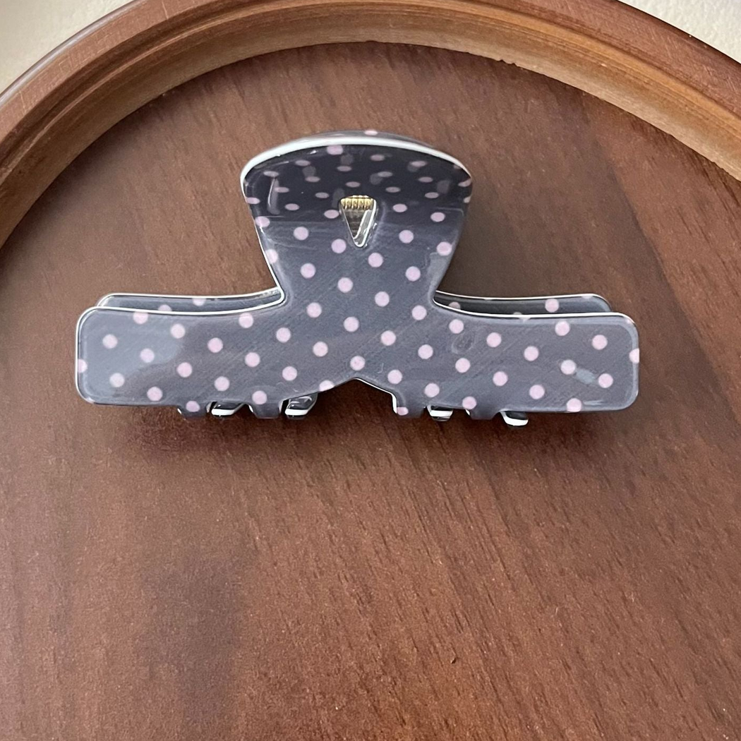 Beau - Patterned Curved Hair Claw