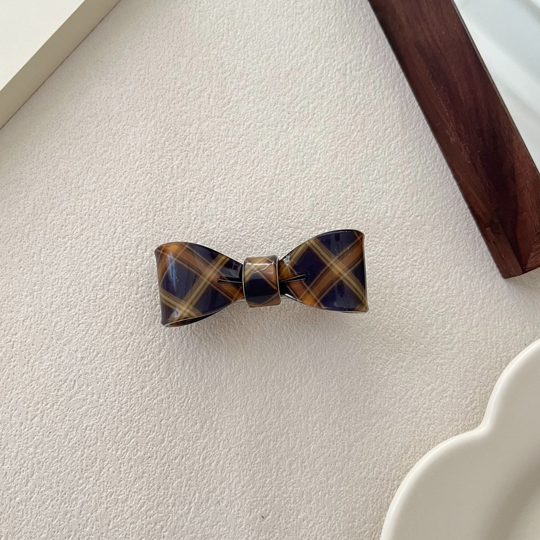 Beau - Plaid Bow Alligator Hair Clip