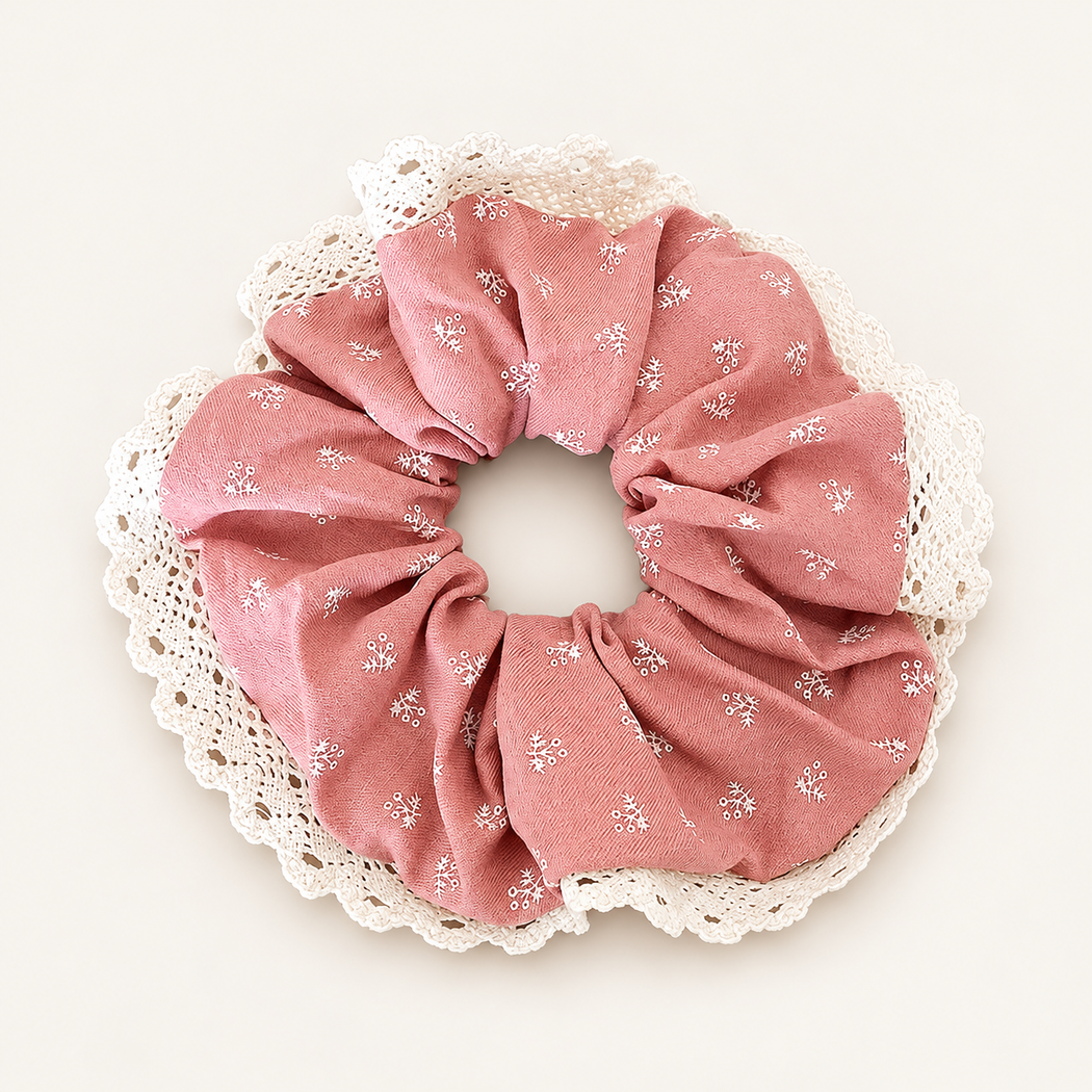 Gifty - Floral Ruffle Scalloped-Edge Scrunchie