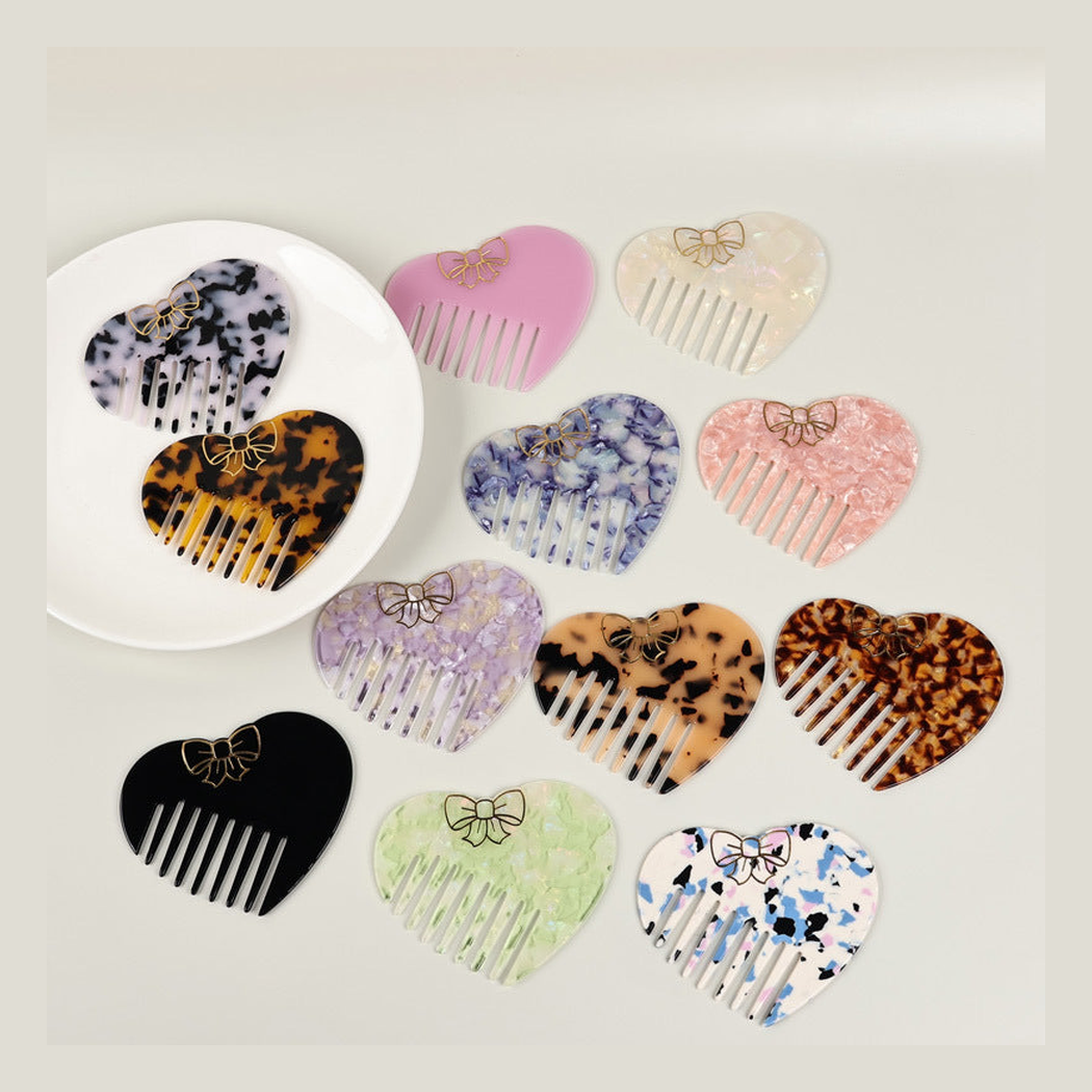 Camerow - Heart-Shaped Bow-Motif Wide-Tooth Comb