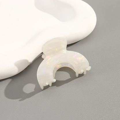 Beau - Arched Marbled Pattern Claw Clip Accessory