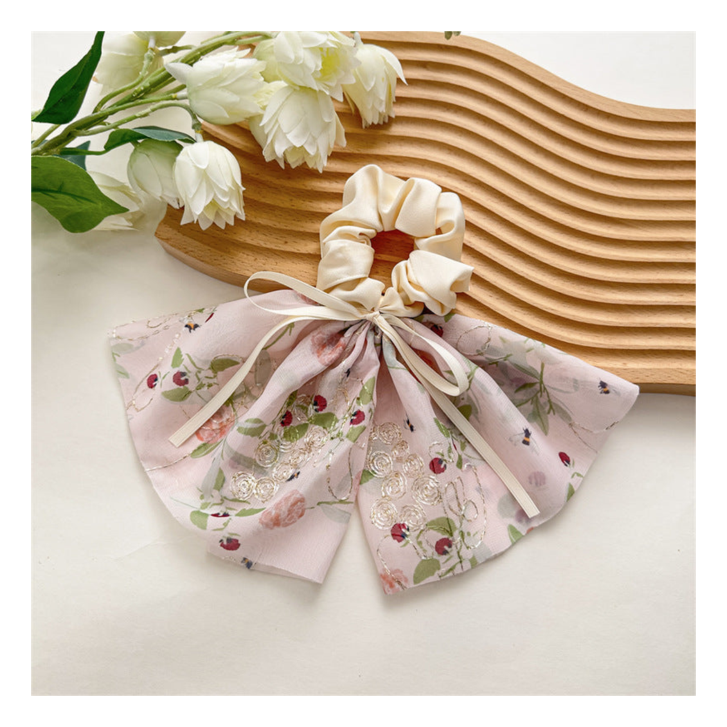 Gifty - Floral Pattern Wide Bow-Tail Scrunchie