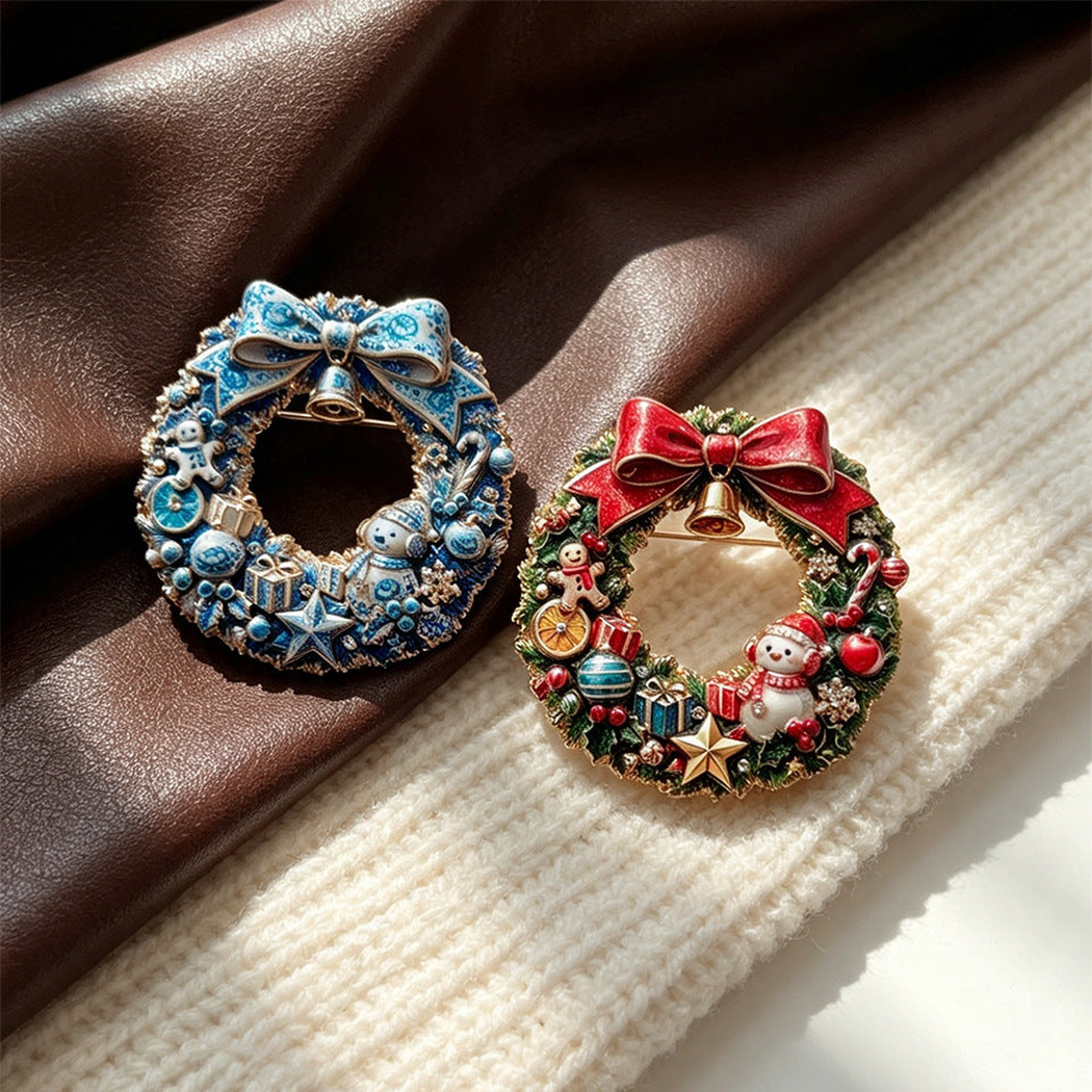 Brovia - Christmas Wreath Motif Brooch