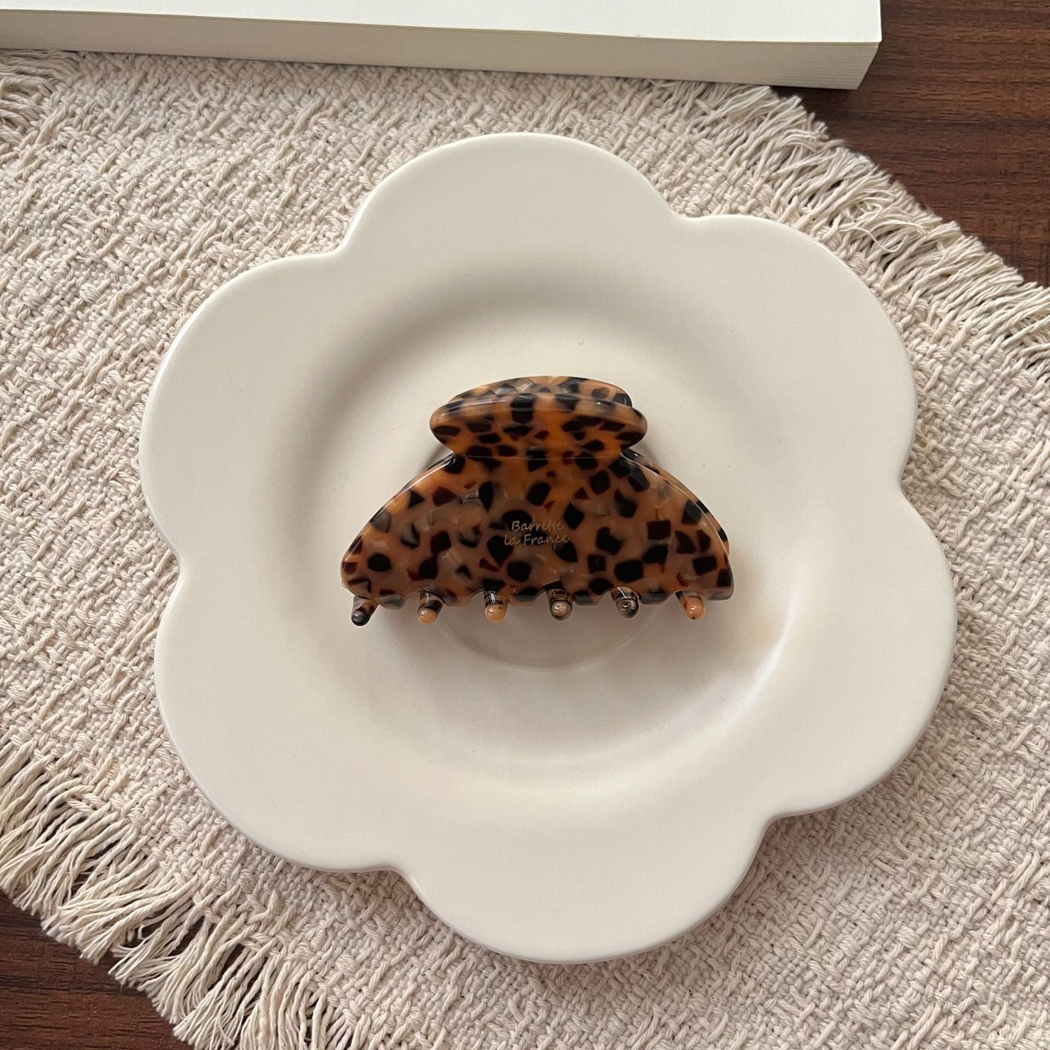 Beau - Mottled Pattern Compact Fan Silhouette Hair Claw