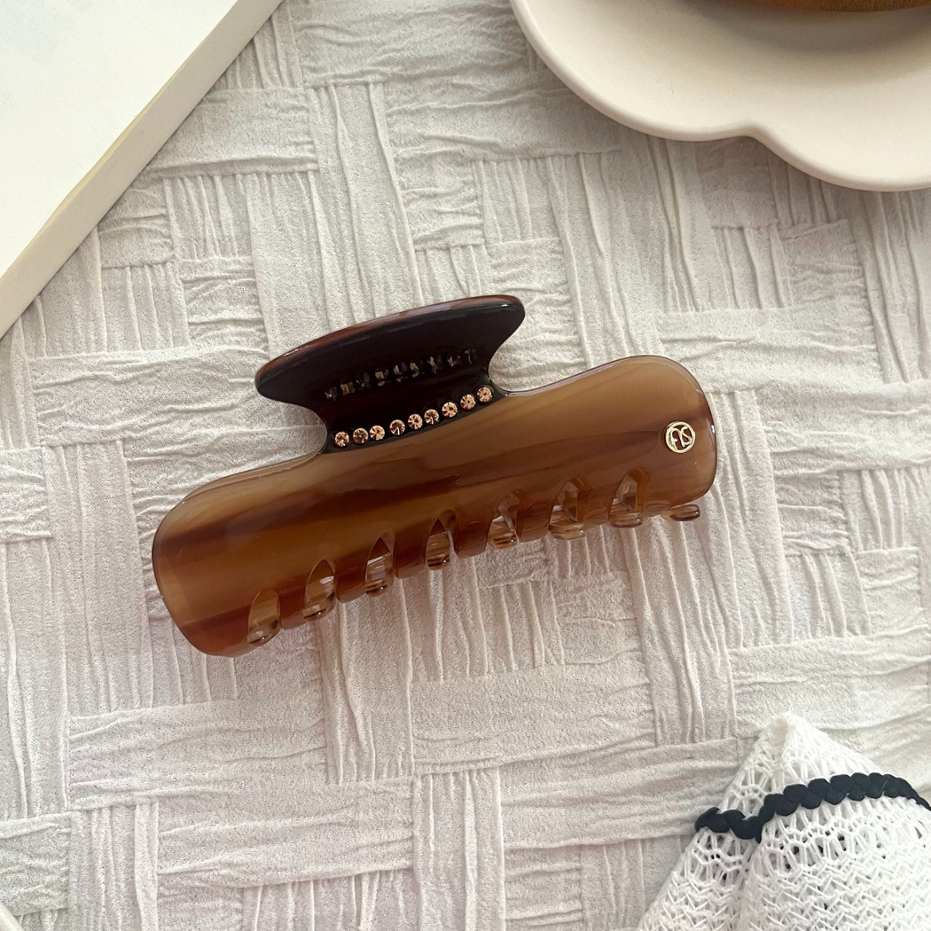 Beau - Mottled Pattern Elongated Rectangular Hair Claw